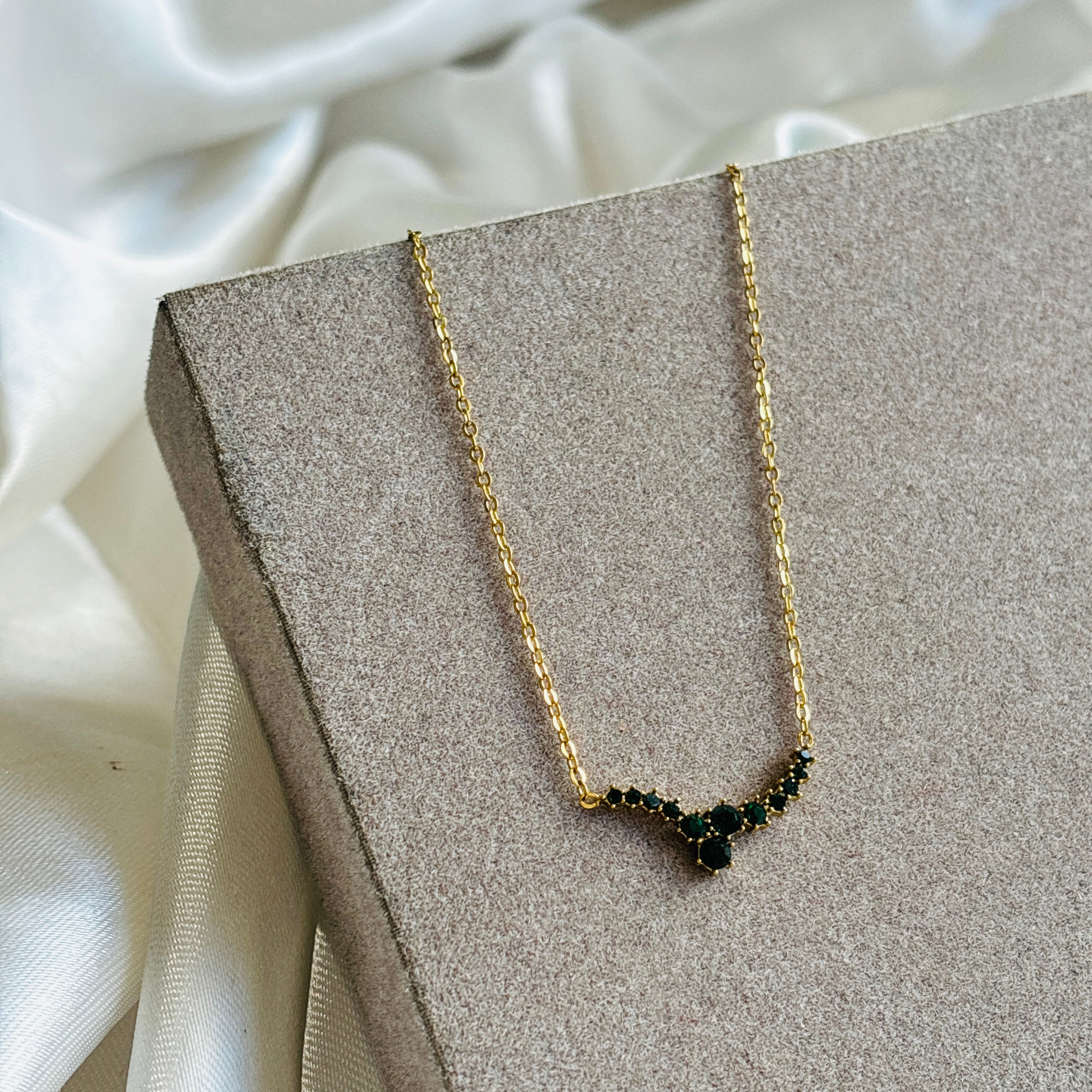Twilight Crystal Necklace(GREEN) Premium 18k Gold Plated Collection