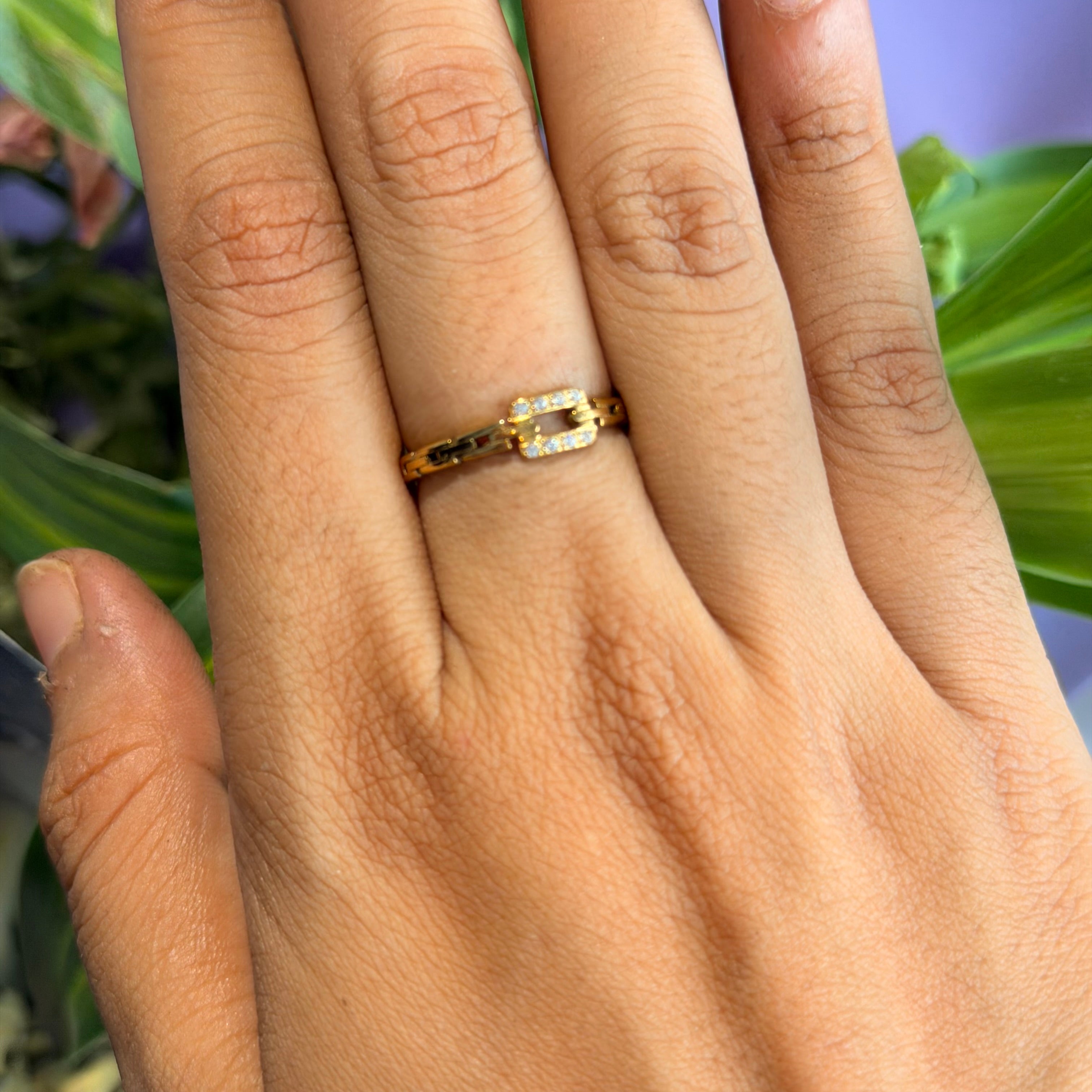 Aurelia Loop Womens Ring