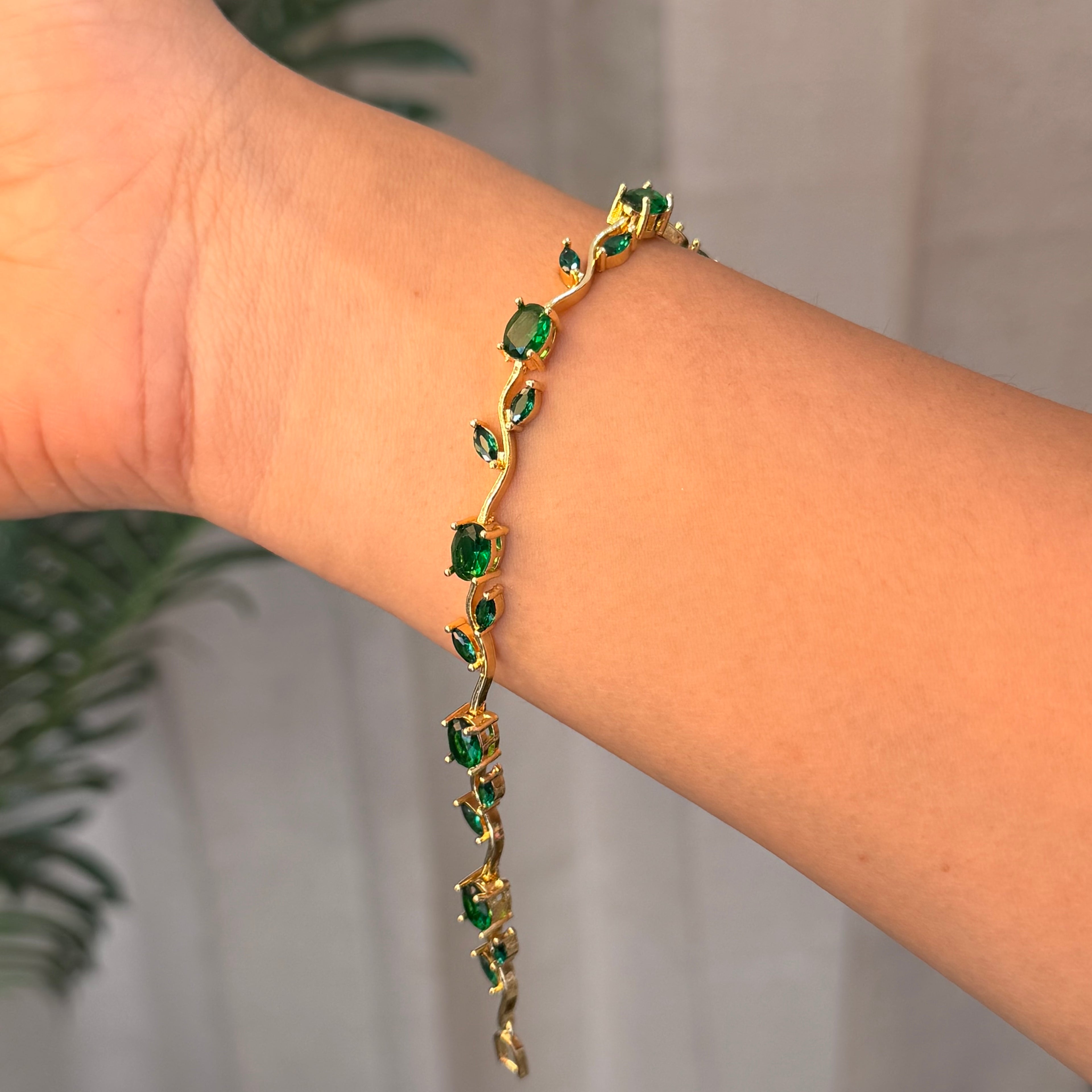 Tulip Bracelet ( Green)