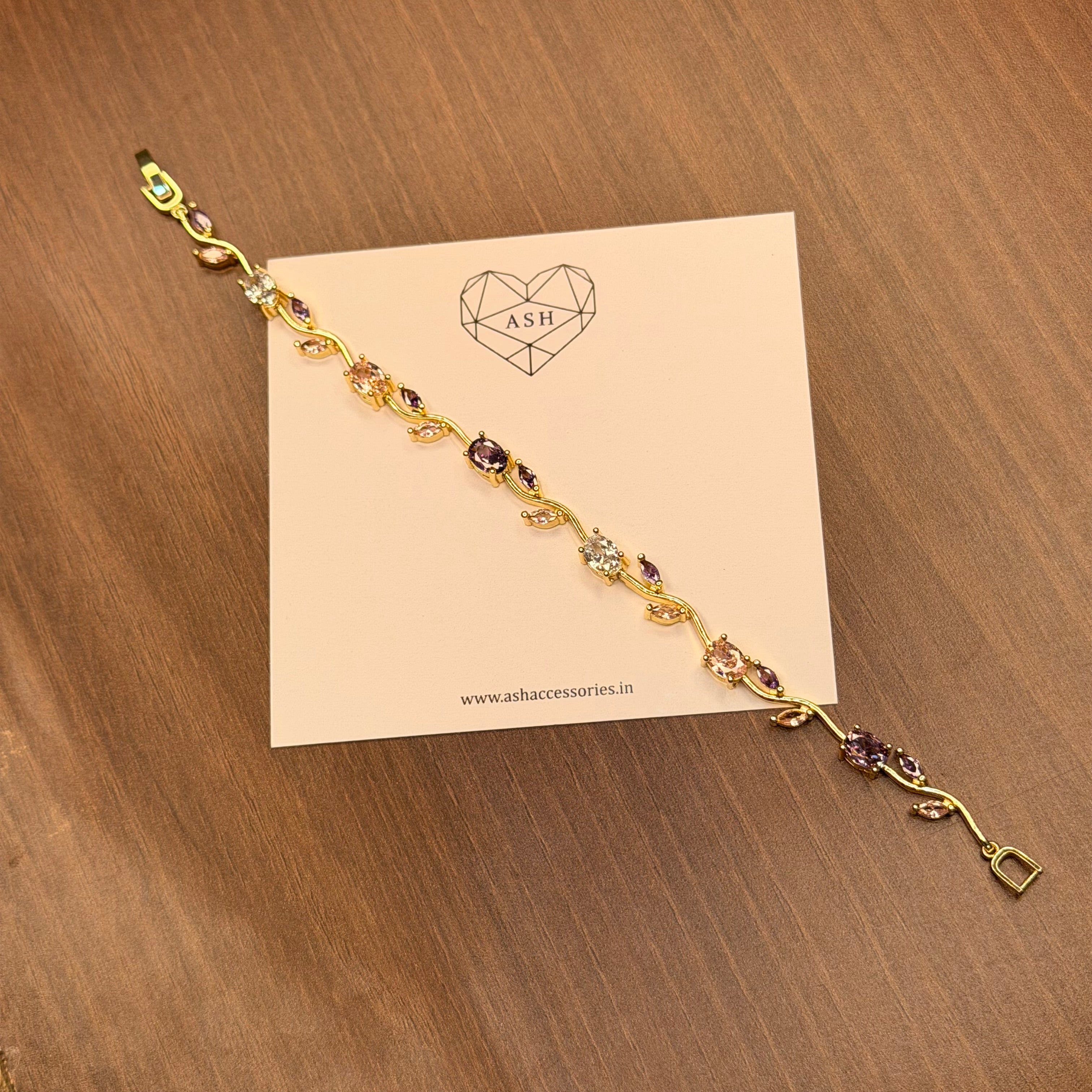 Tulip Bracelet ( Rapunzel )