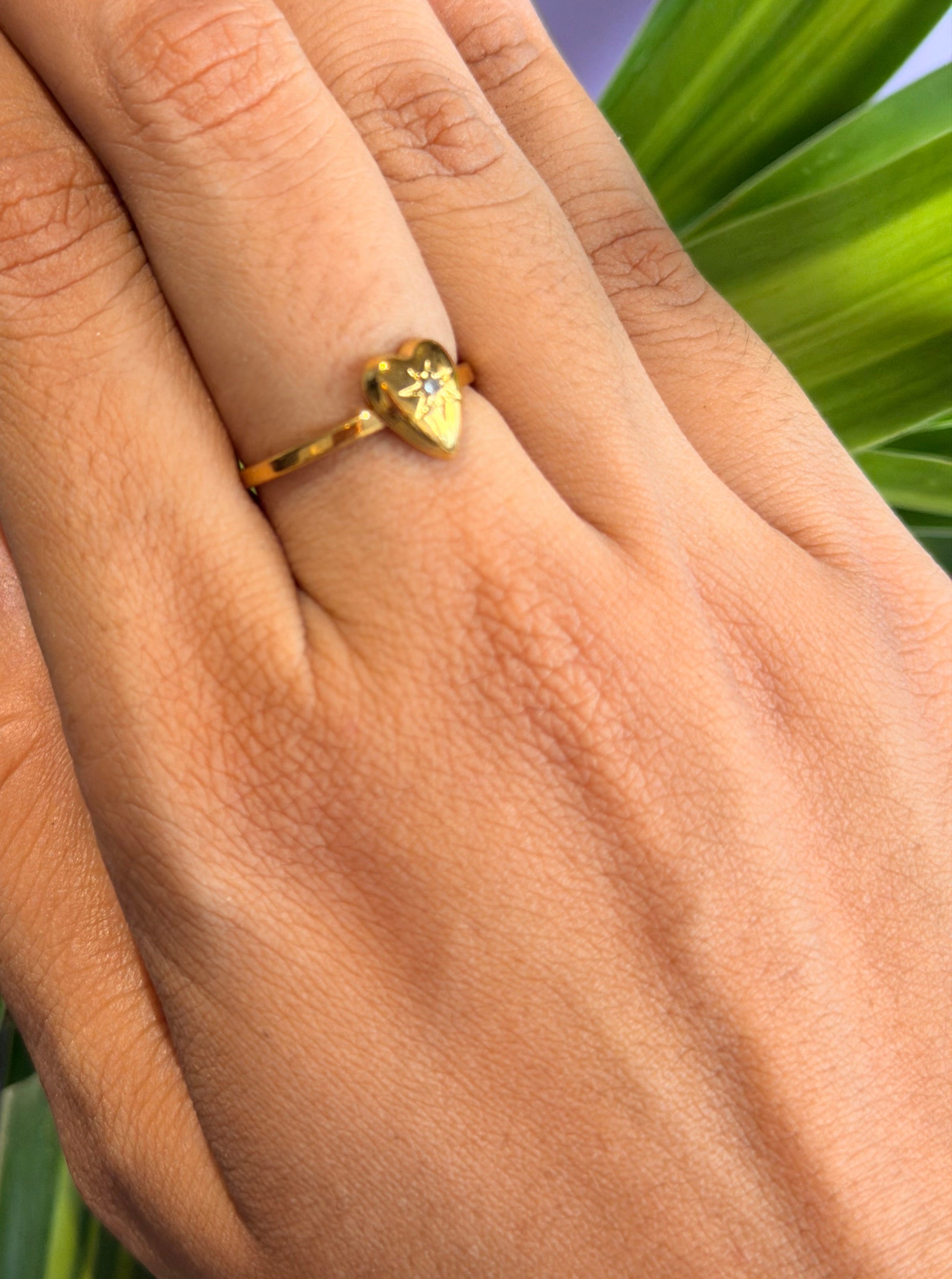 Golden Nova Acjestable Womens Ring