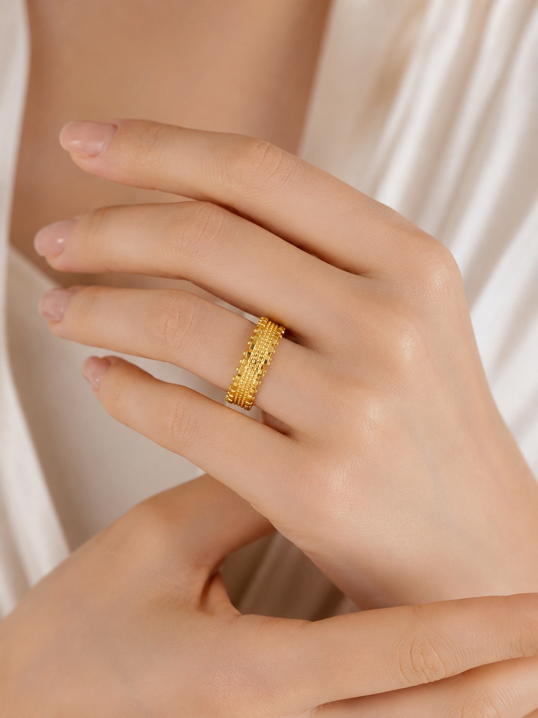 Golden Tapestry Womens Ring