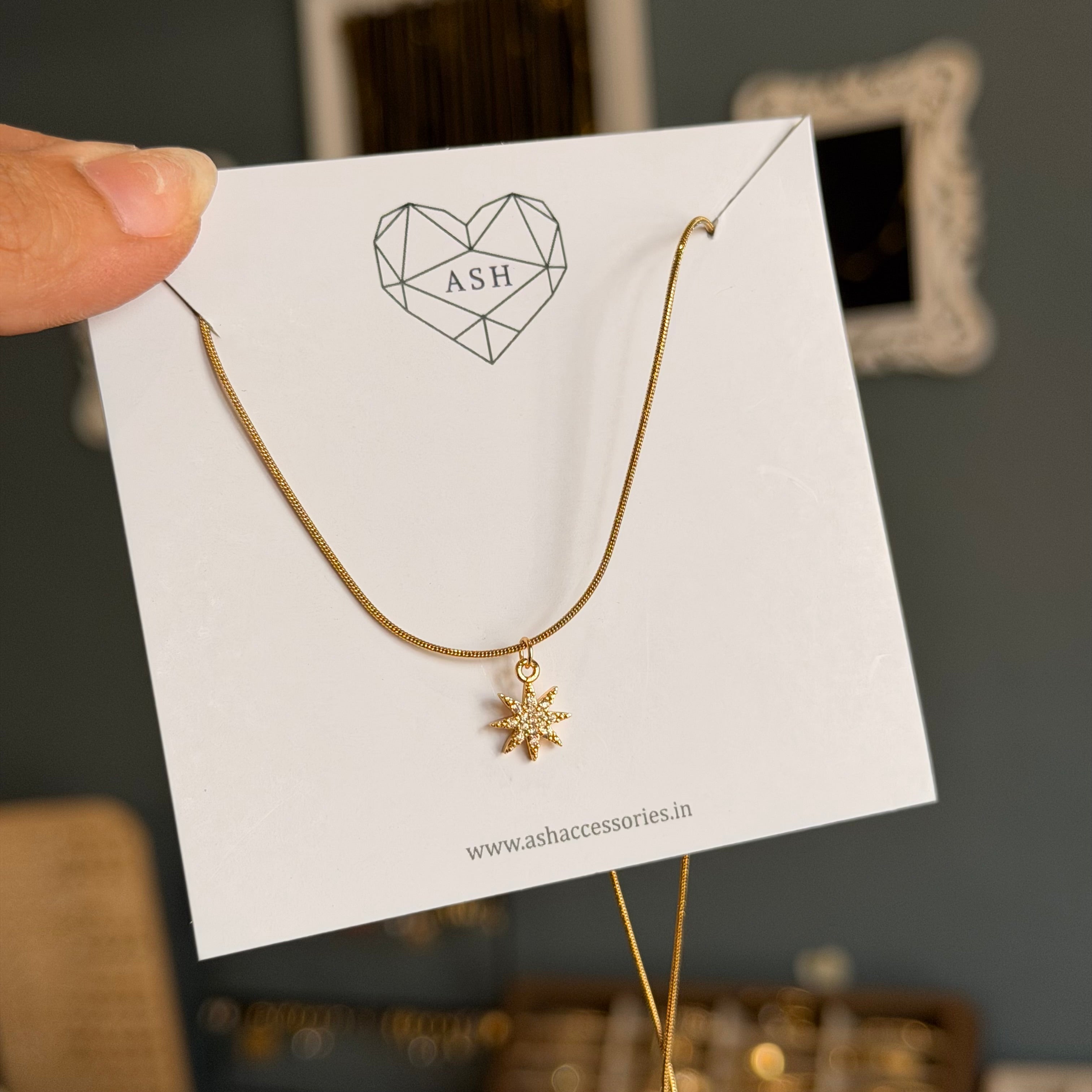 Minimal Star Necklace