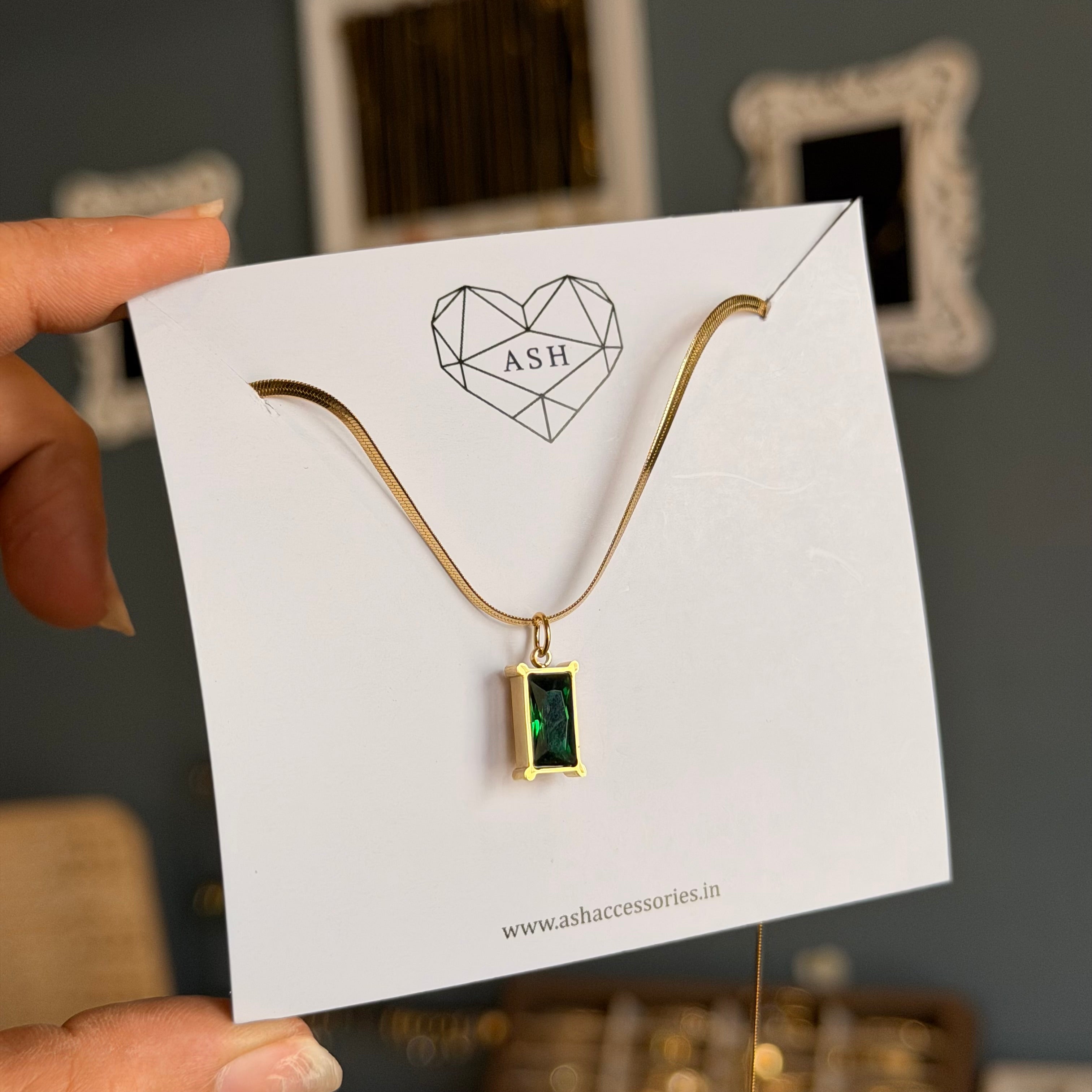 Green Emrald Necklace