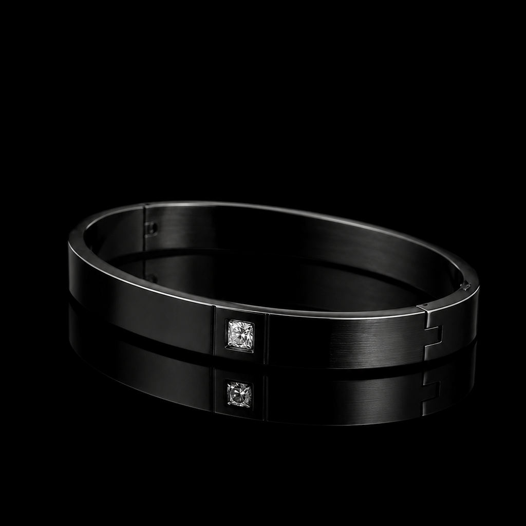 Phantam Black Kada