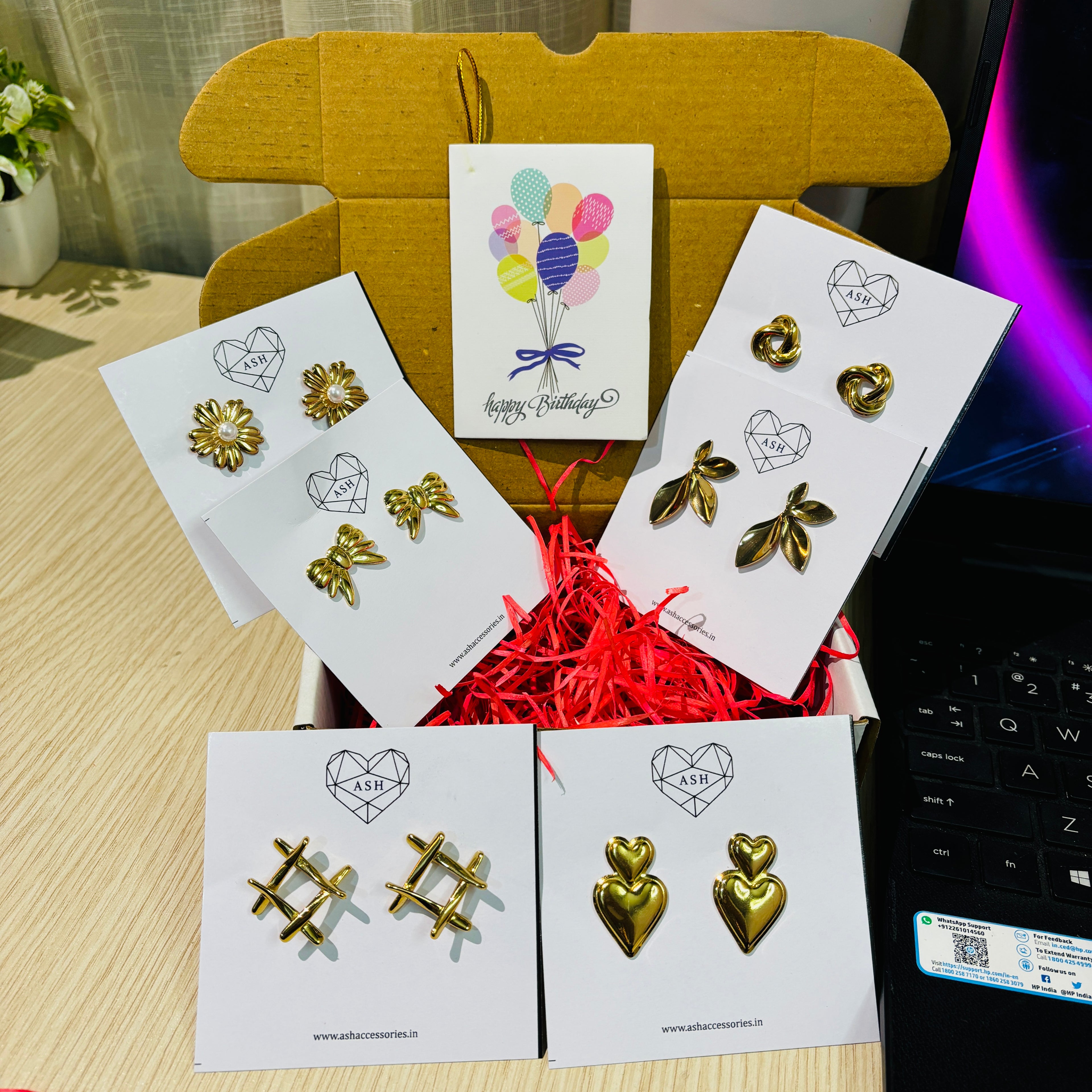 6 Earrings With Premium Antitarnish Quality Box