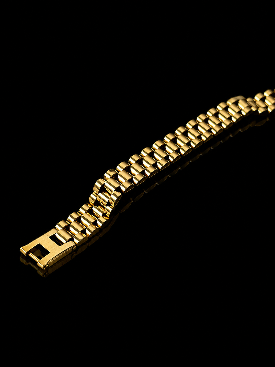 Zyron Gold Mens Bracelet