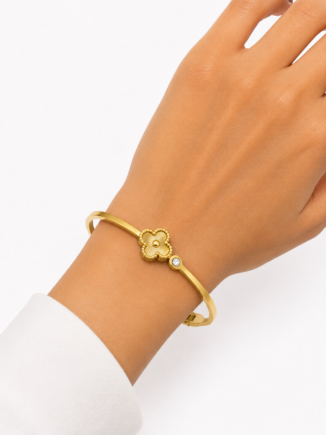 Flora Charm Womens Bracelet Kada