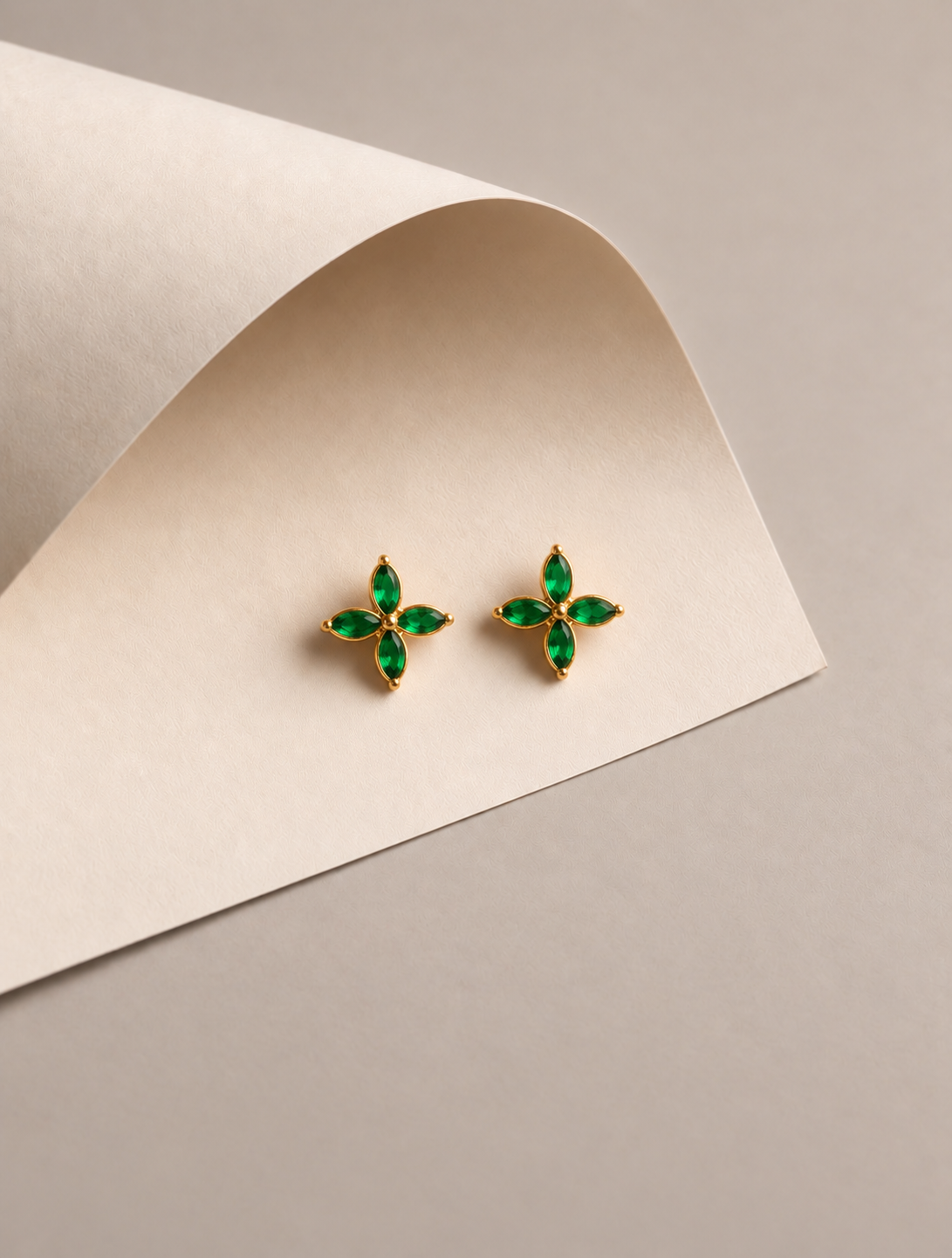 Four Leaf Emeralds Earrings