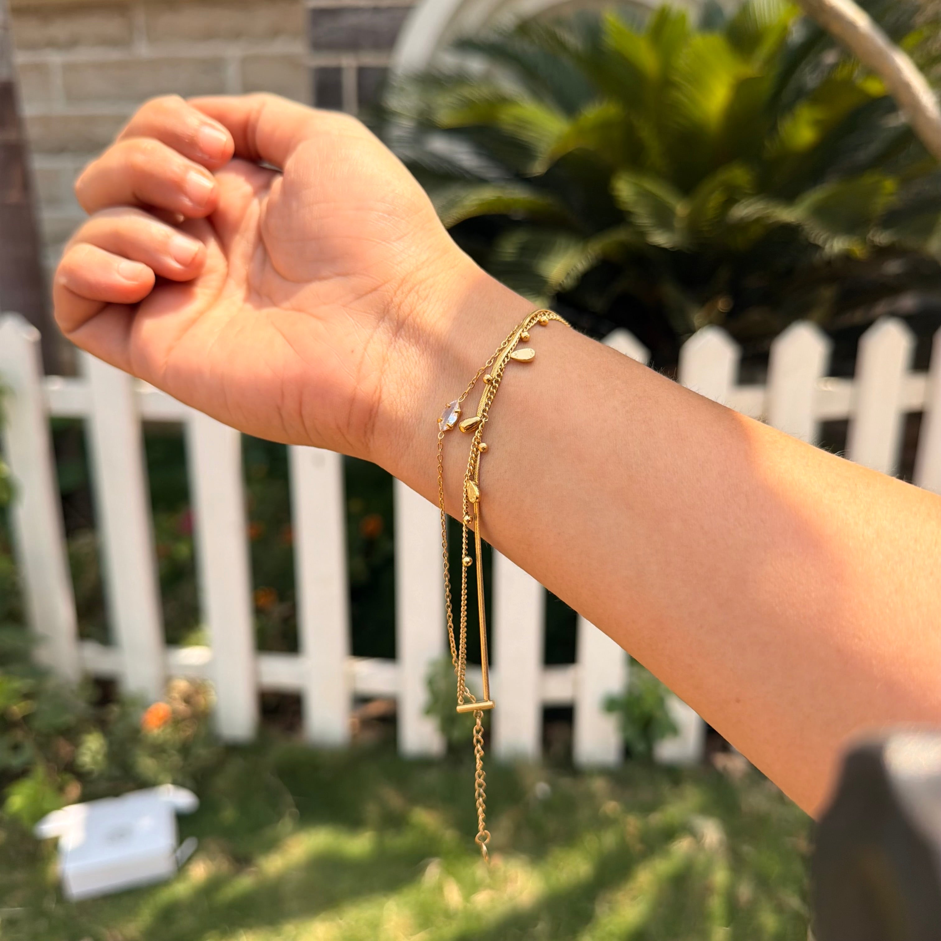 Falling Stars Womens Bracelet