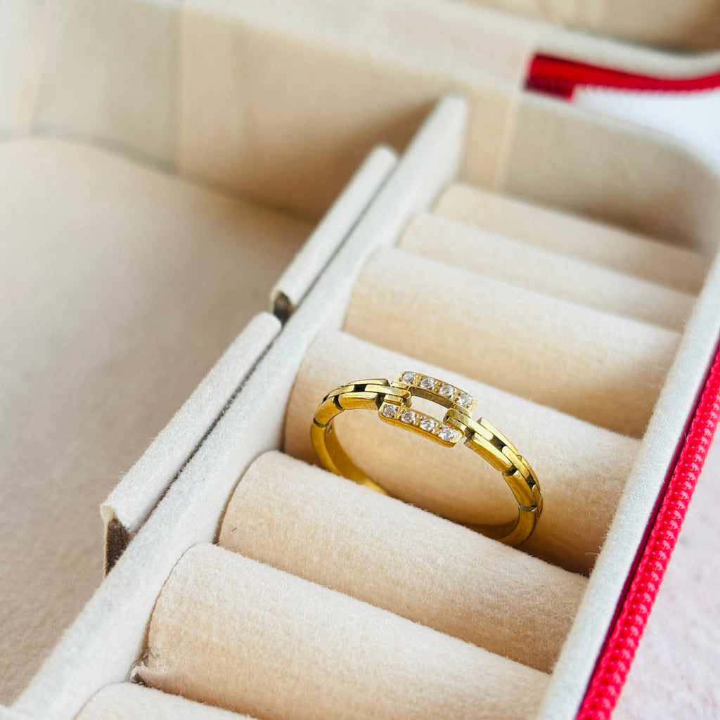 Aurelia Loop Womens Ring