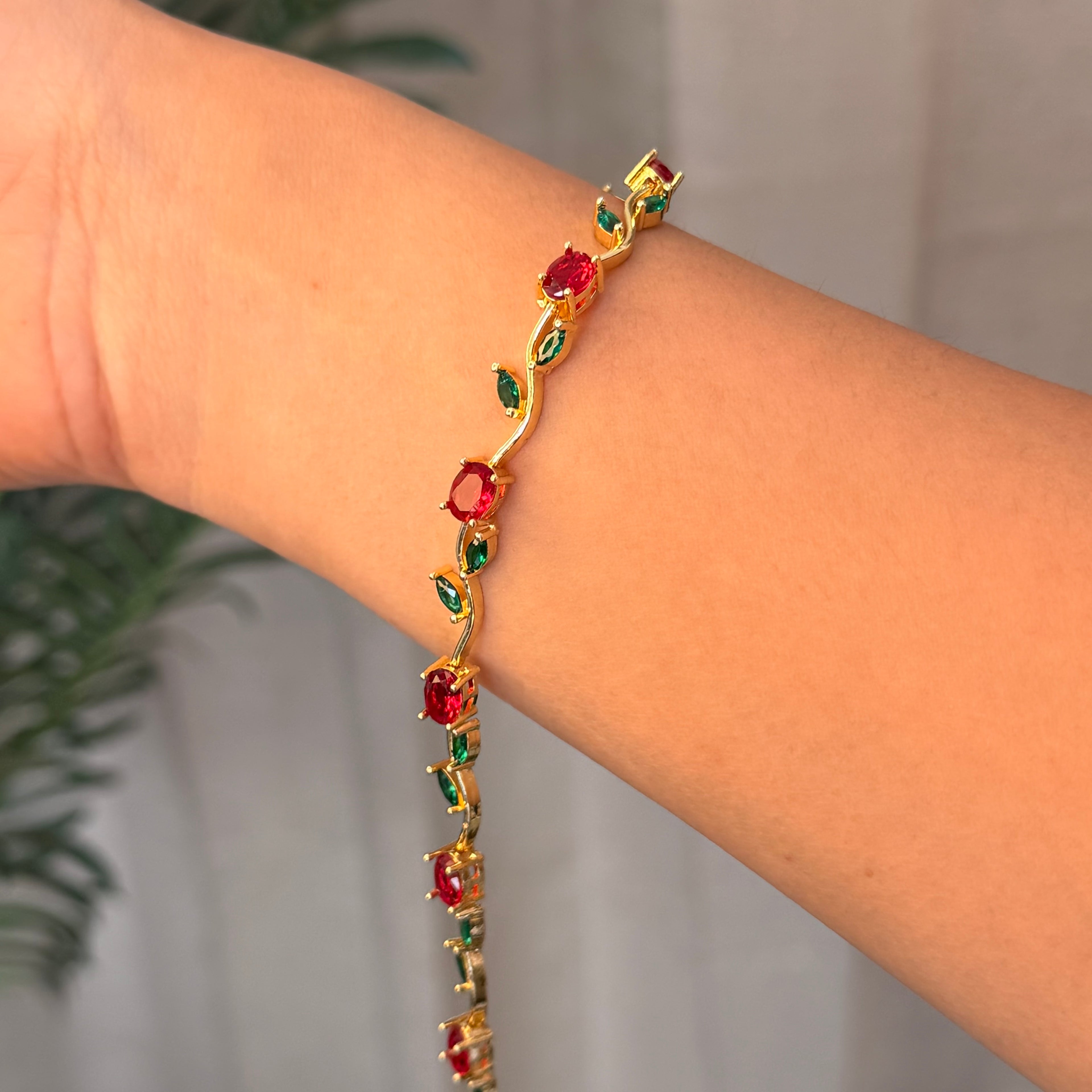 Tulip Bracelet ( Red )