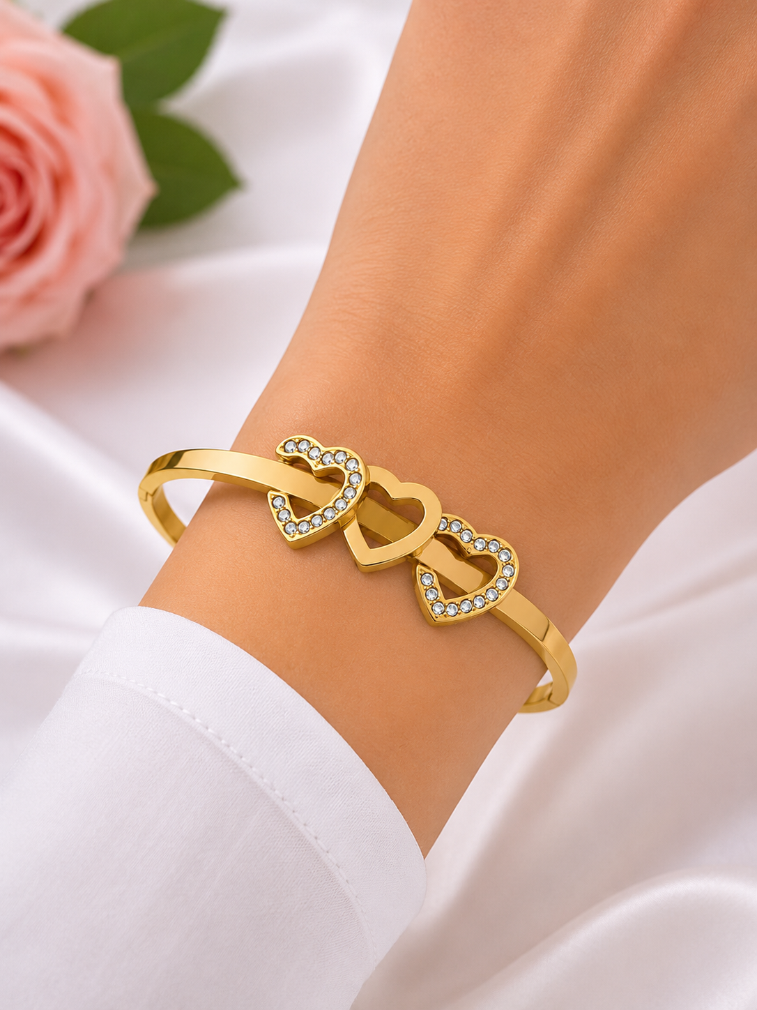 Trinty Heart Womens Bracelet Kada