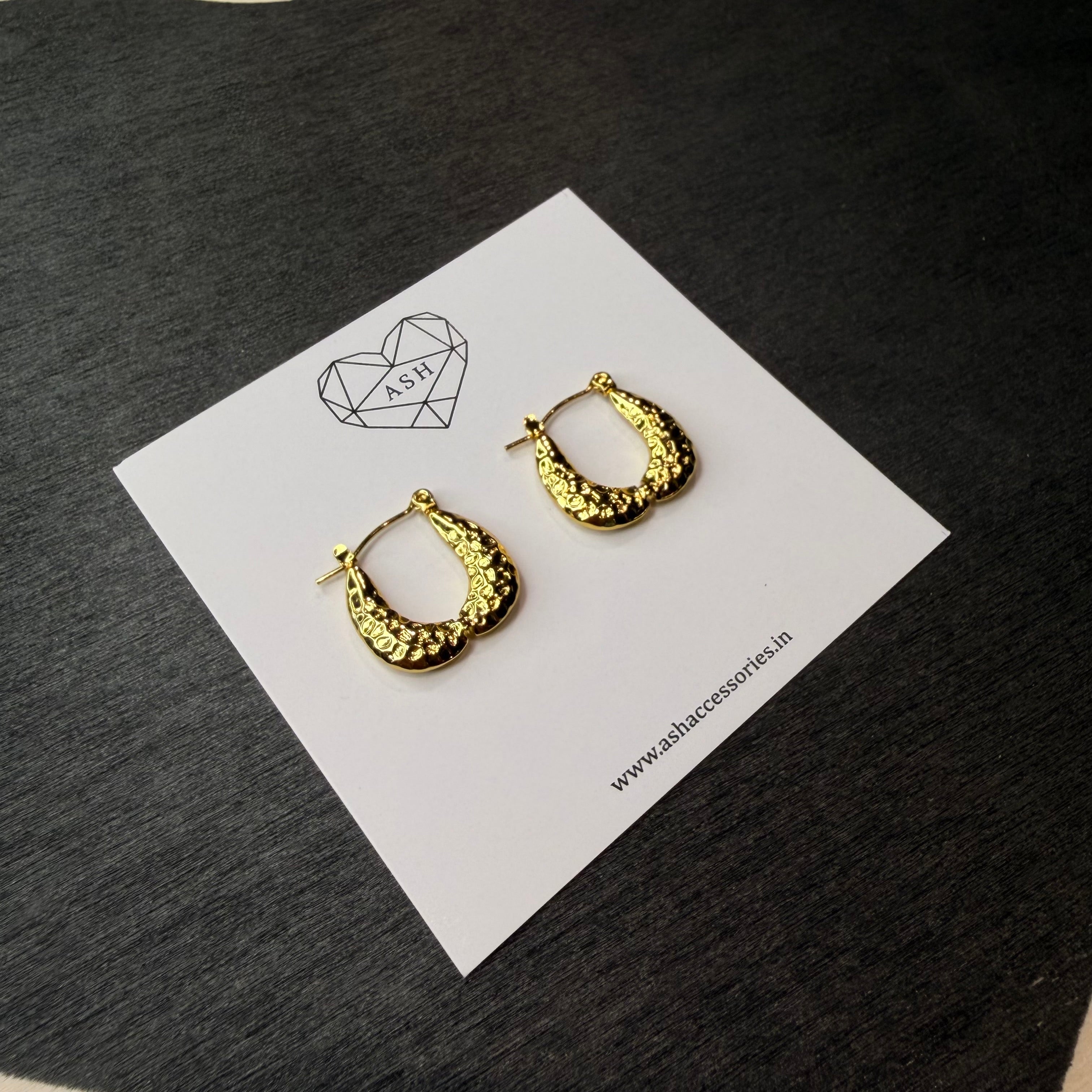 Embossed Loop Womens Earrings