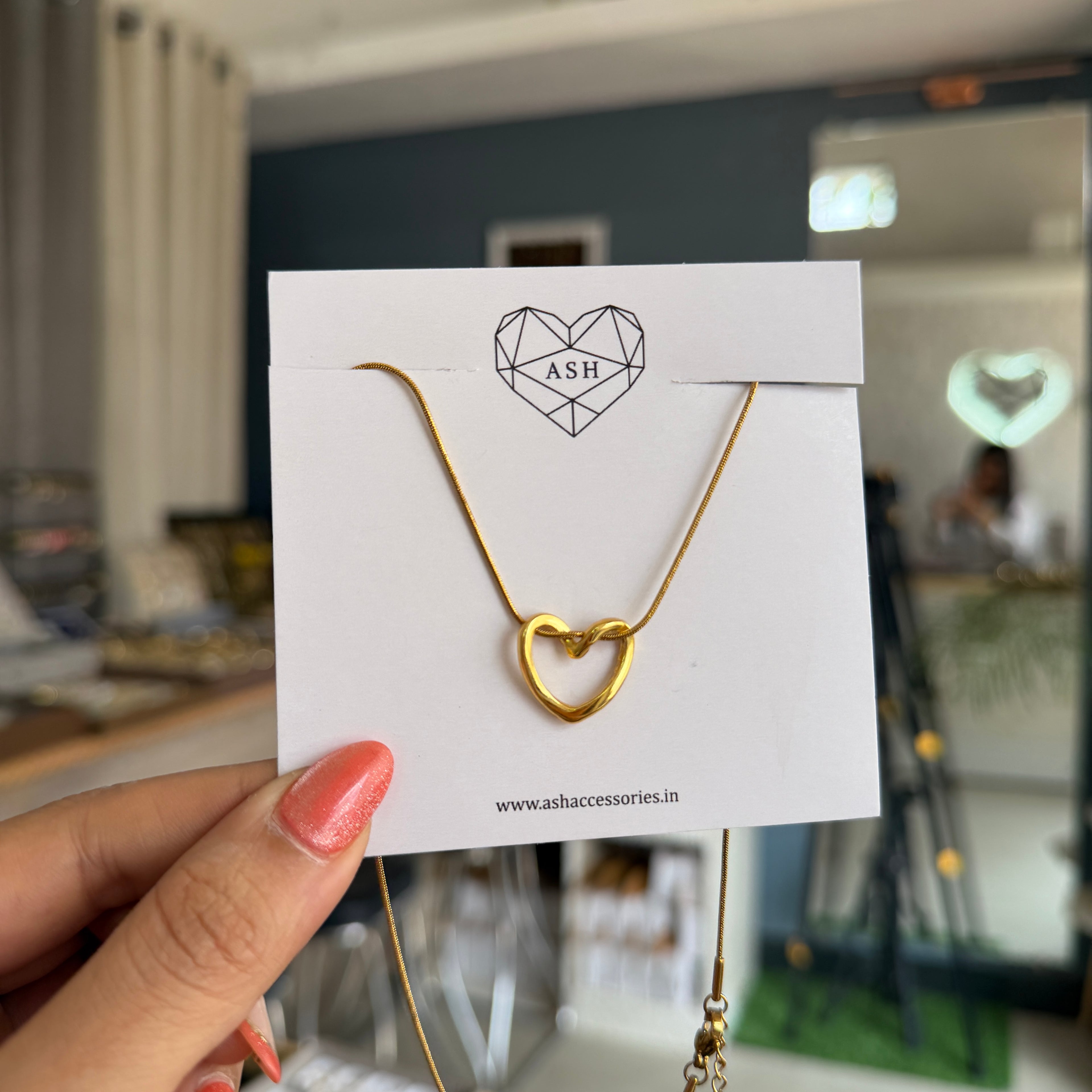 Viral Twisted Heart Necklace