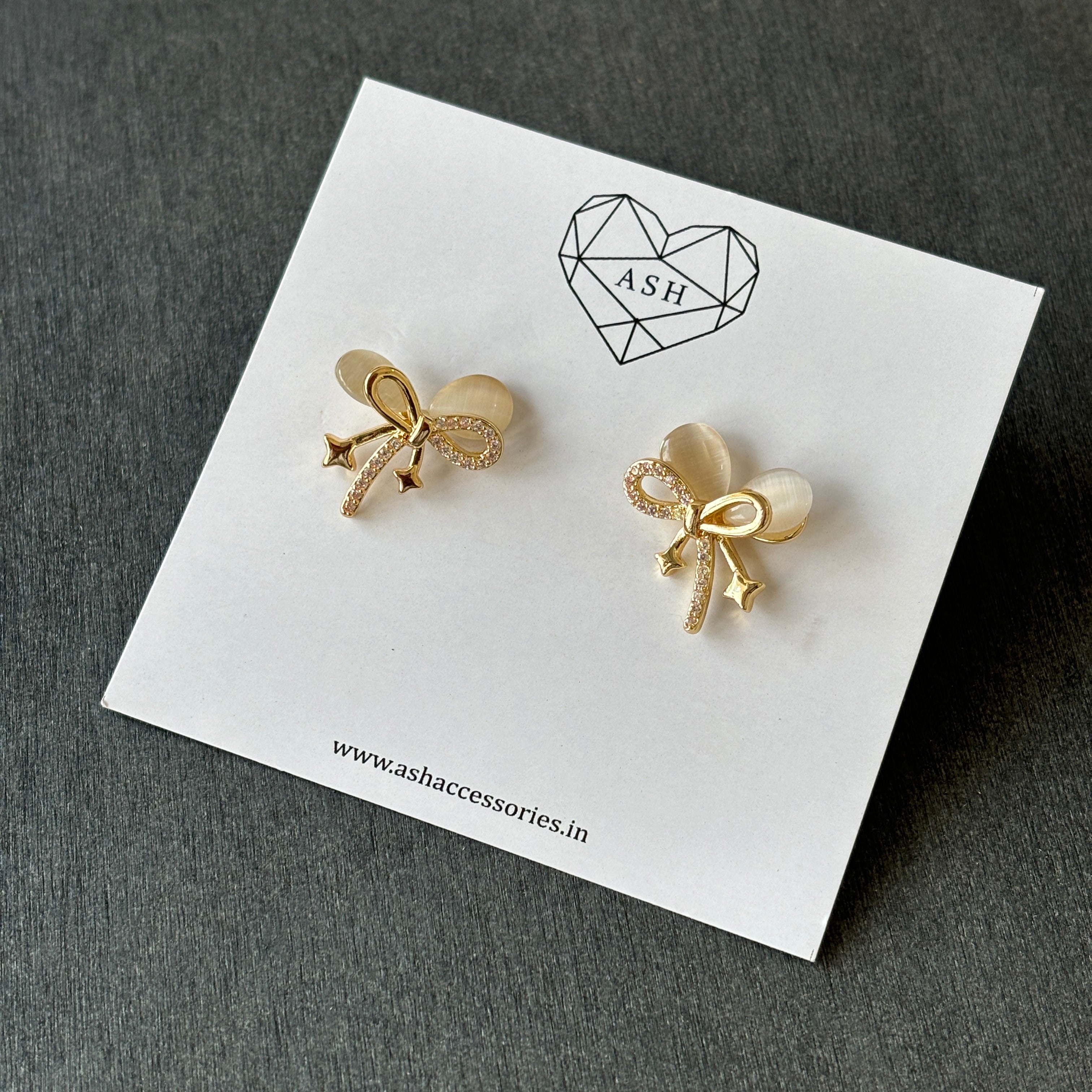 Star Light Bow Womens Studs